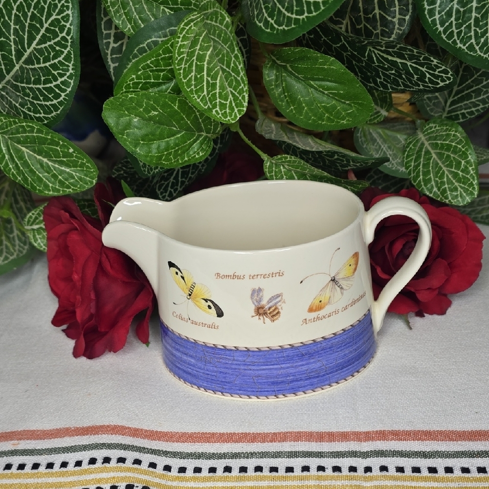Wedgwood Sarah's Garden Oval Gravy Boat
